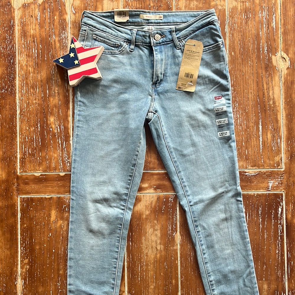 NWT 711 Skinny Levi’s Jeans